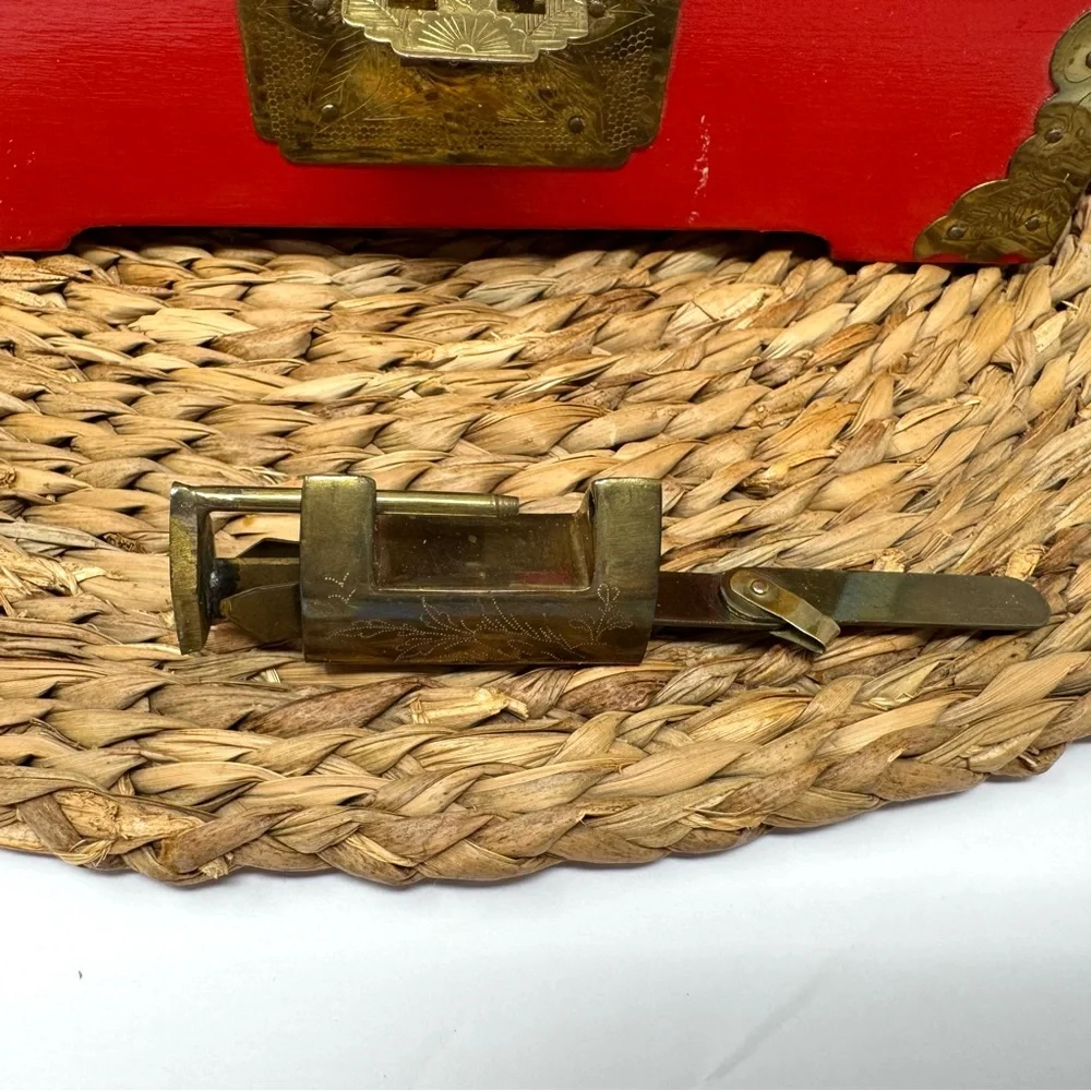 Asian themed wooden jewelry box, vintage, NWOT